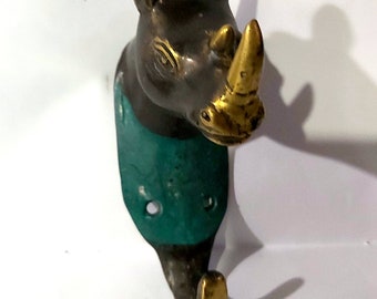 Bronze Rhino Head Hook, Bronze Hook, Jewellery Hook, Plant holder, Bronze Wall Art, Towel Hook, Wall Decor, Home Decor, Wild Animal, 4.7"