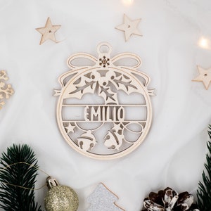 Houten kerstballen met namen - Kerstcadeaulabels - Gepersonaliseerd cadeau - Kerstboomversiering - Kerstversiering