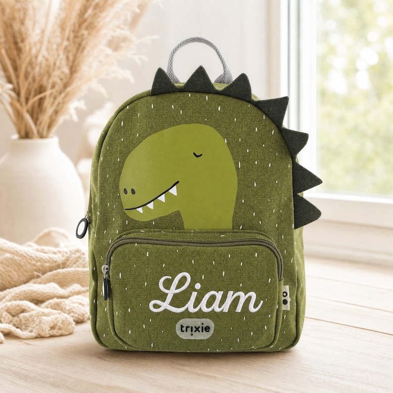 Trixie Rucksack Tiermotiv im Detail, Fuchs-Design mit Ohren und aufgesticktem Namen
