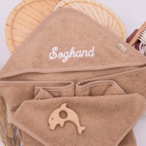 Kapuzenhandtuch personalisiert mit Namen, Babyhandtuch, Geschenk Geburt, Taufe, Badetuch Baby Erstausstattung bestickt Mädchen Junge biscuit