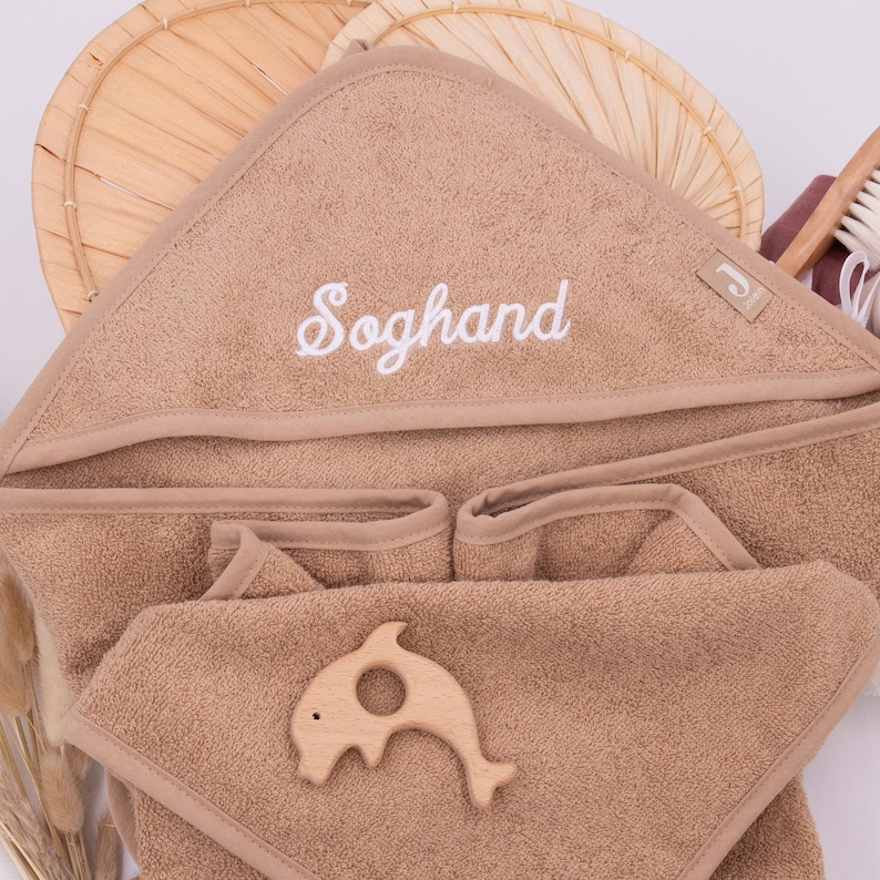 Kapuzenhandtuch personalisiert mit Namen, Babyhandtuch, Geschenk Geburt, Taufe, Badetuch Baby Erstausstattung bestickt Mädchen Junge biscuit