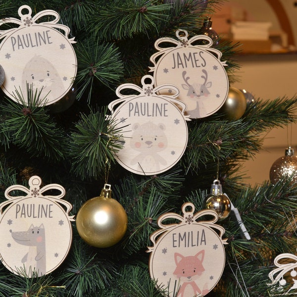 Boules de Noël en bois avec noms - Étiquettes cadeaux de Noël-Cadeau personnalisé-Décoration d’arbre de Noël-Décoration de Noël