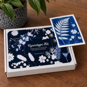 Botanical Cyanotype Kit for Beginners UK, Sun Printing, Creative Gift - Video Tutorial