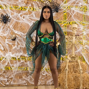 Sultry Medusa Costume – Mythical Greek Goddess Halloween Outfit with Snake Headpiece for Women