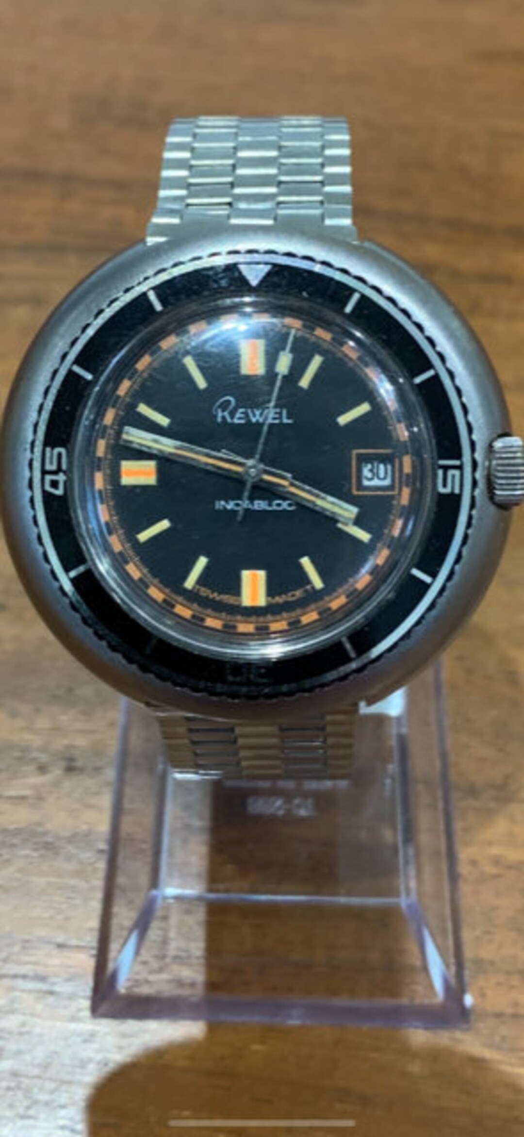Un orologio Rewel vintage completo di tag di vendita - Etsy Italia