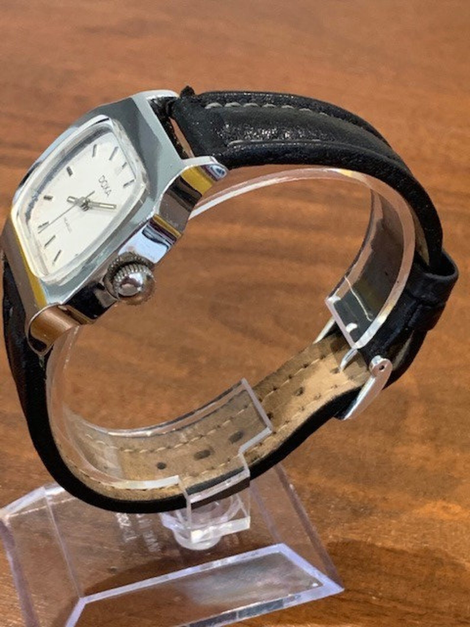 A Vintage Doxa Watch is a Unique Gift With Style and Etsy Singapore