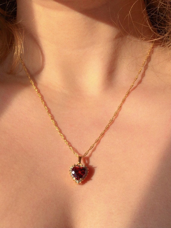 Lana del rey necklace heart online