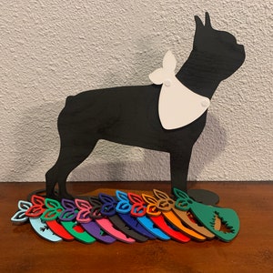 Wood Boston Terrier Silhouette with Stand and 12 Interchangeable Bandannas. Year Round Decor. Shelf Sitter Bild 3