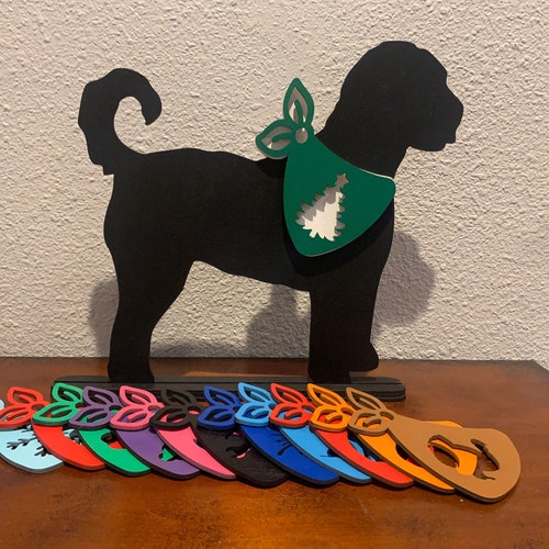 Support de silhouette de chien à griffonnage avec foulards et foulards interchangeables Décoration de chien toute l'année pour les amoureux des chiens Idéal également pour la commémoration d'un chien.