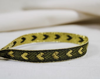 Embroidered Statement Bracelet, Friendship Bracelet, Fabric Bracelet, Bracelet Embroidered, Gift for Best Friend, It Piece, Boho Bracelet