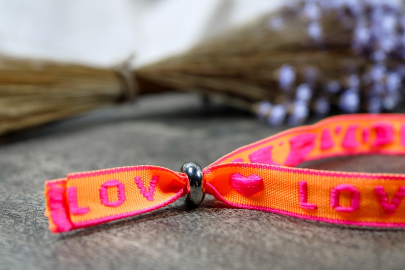 Embroidered Statement Bracelet, Friendship Bracelet, Fabric Bracelet, Bracelet Embroidered, Gift for Best Friend, It Piece, Boho Bracelet image 4