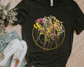Comfort Colors Pressed Flowers Tshirt, Wildflowers, Cottagecore Shirt, Vintage Botanical Tee, Floral Shirt, Garden Shirt, Nature Lover