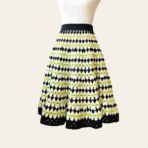Granny Stripe Tiered skirt | Crochet Skirt Pattern