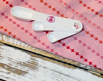 Hot Cakes measuring spoons