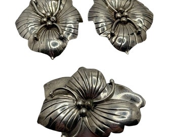 Vintage Carol Felley Sterling zilveren Hibiscus bloem clip op oorbellen & broche set