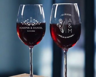 Personalized Wine Glass Set, Wedding Wine Glass, Custom Wedding Gift, Wedding Favor, Engagement Gift, Bachelorette gift, Set of Wine Glasses