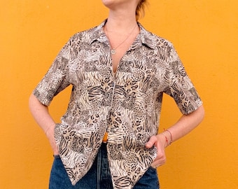 Blusa vintage de los años 80 con estampado de leopardo: Top de poliéster de manga corta
