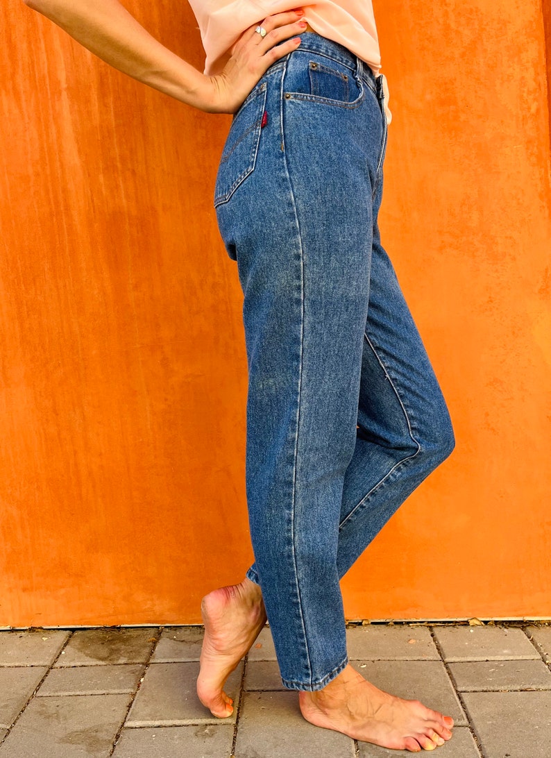 28W Vintage Blue Jeans/High Waisted 90s Jeans/Vintage Mom Jeans/Tapered Leg Vintage Jeans image 2