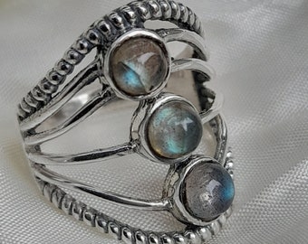 Ring Silber mit 3 kleinen runden Labradorit Steinen