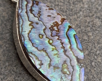 Abalone - Iris Shell - Paua Shell, Pendant Silver