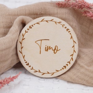 runder, personalisierter Holz-Magnet mit Name