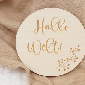 runde Meilensteinkarte aus Holz "Hallo Welt!", Holzschild fürs Baby