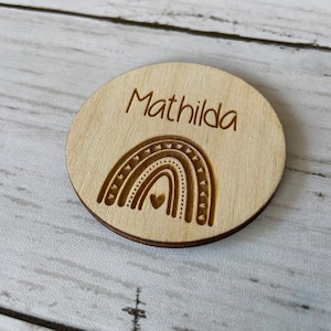 personalisierter Ansteckbutton aus Holz, Anstecker mit Name