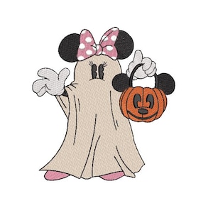 Puede incluir: Ilustración de dibujos animados de un personaje fantasma con orejas de ratón negras y un lazo rosa con lunares. El fantasma sostiene un cubo de caramelos con forma de calabaza naranja y lleva guantes blancos y zapatos rosas. Perfecto para Halloween.