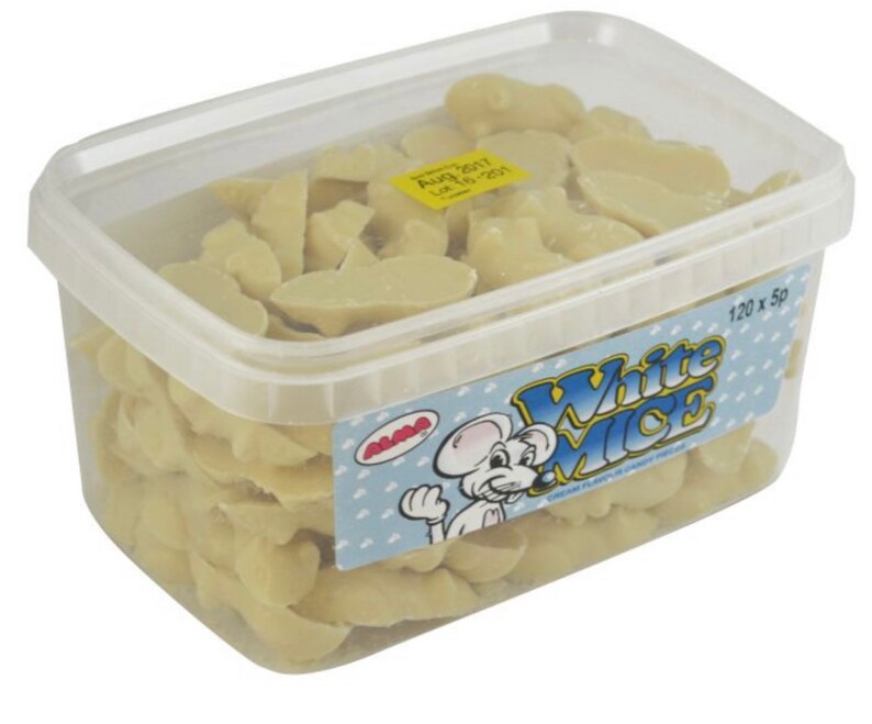 White chocolate flavoured mice sweet tub 900g 120 pieces image 1