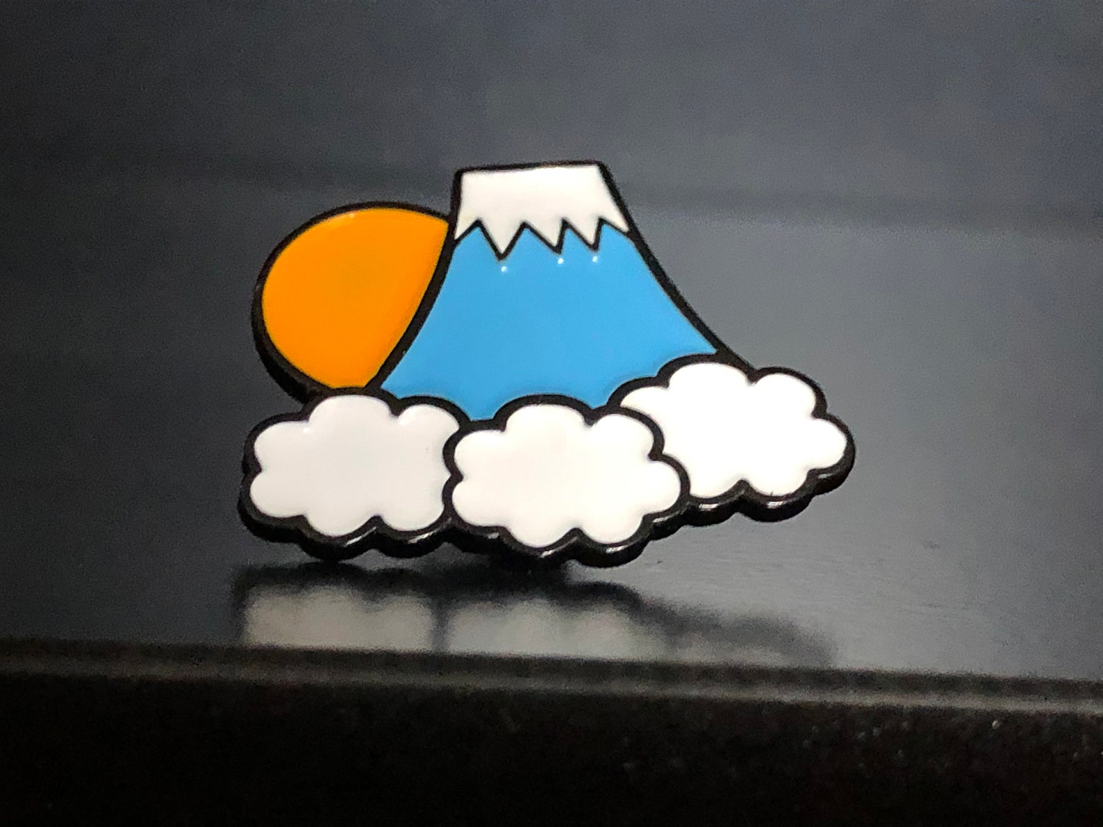 Mt Fuji Enamel Pin Japan Enamel Pin Kawaii 富士山 Cute Etsy Mt Fuji Enamel Pin Japan Enamel Pin Kawaii 富士山 Cute Etsy