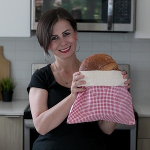2 pack XL Reusable Beeswax Bread Bags for Homemade Sourdough, Produce, Sandwiches, Lunchbox, Washable