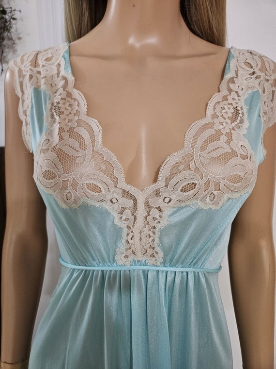 70's Aqua Blue Kayser Nightgown