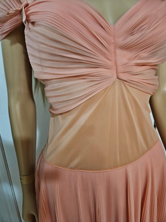 50's Vanity Fair Pinkish Coral pleated Nightgown … - image 8