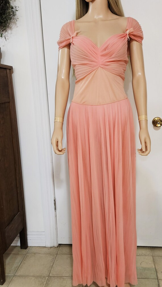 50's Vanity Fair Pinkish Coral pleated Nightgown … - image 6