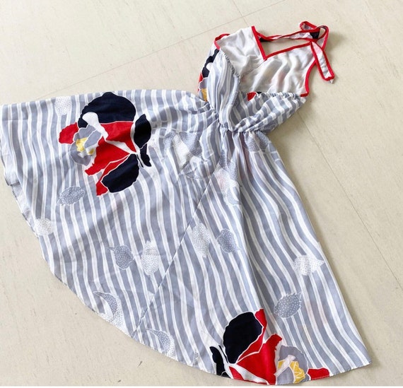70’s floral rose print