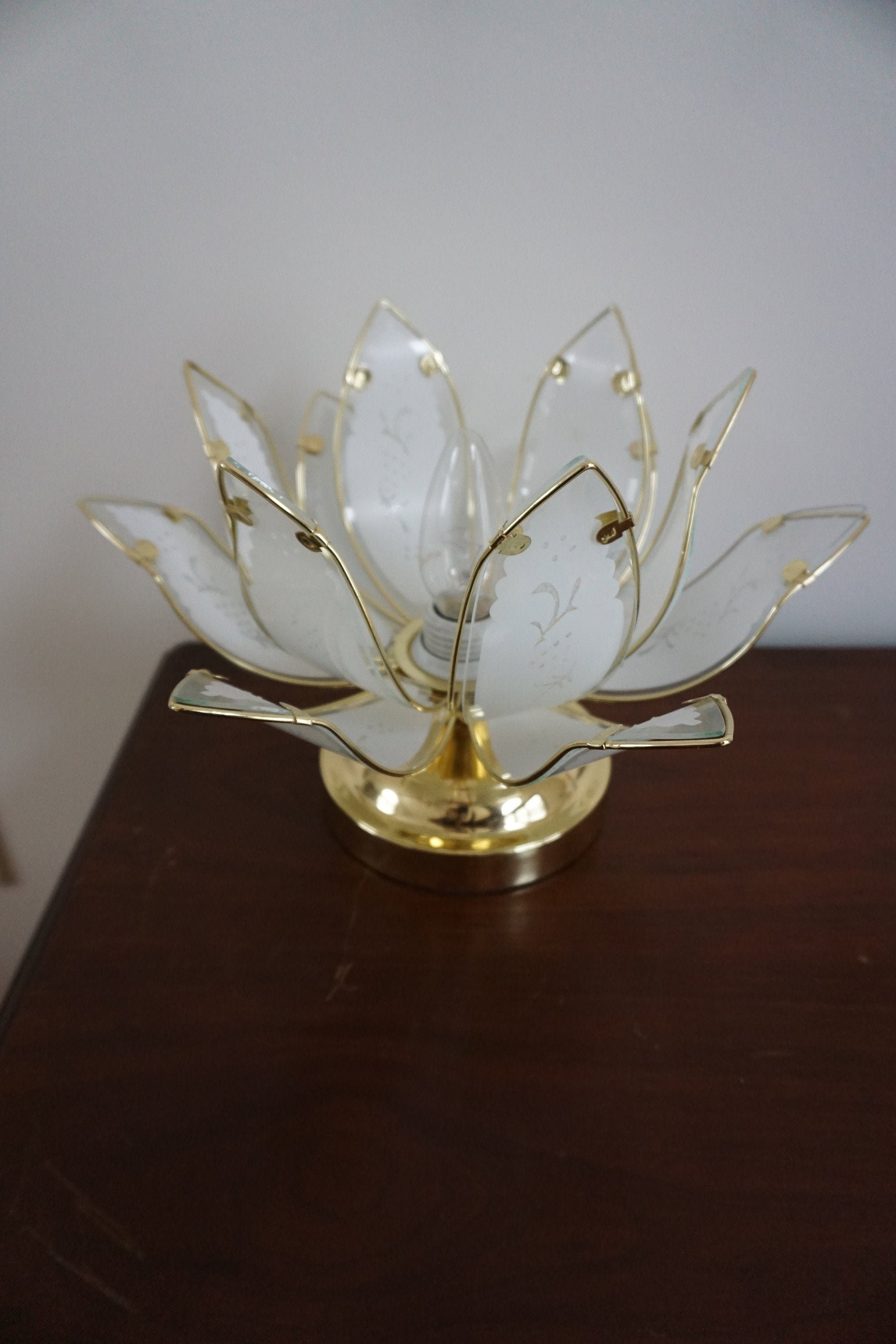 Lotus flower touch lamp deals