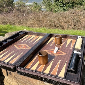 Personligt läderbackgammonset, handgjort träbackgammonset, födelsedagspresent till make, bästa presentidé för pojkvän, present till honom