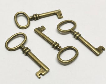 Antique Bronze Key Charms, key pendant, up to 6 pcs, 40 x 17 mm (A00464)