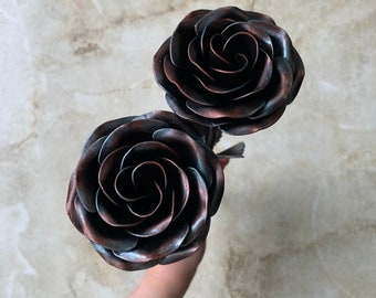 Bouquet de deux roses vertes et cuivrées