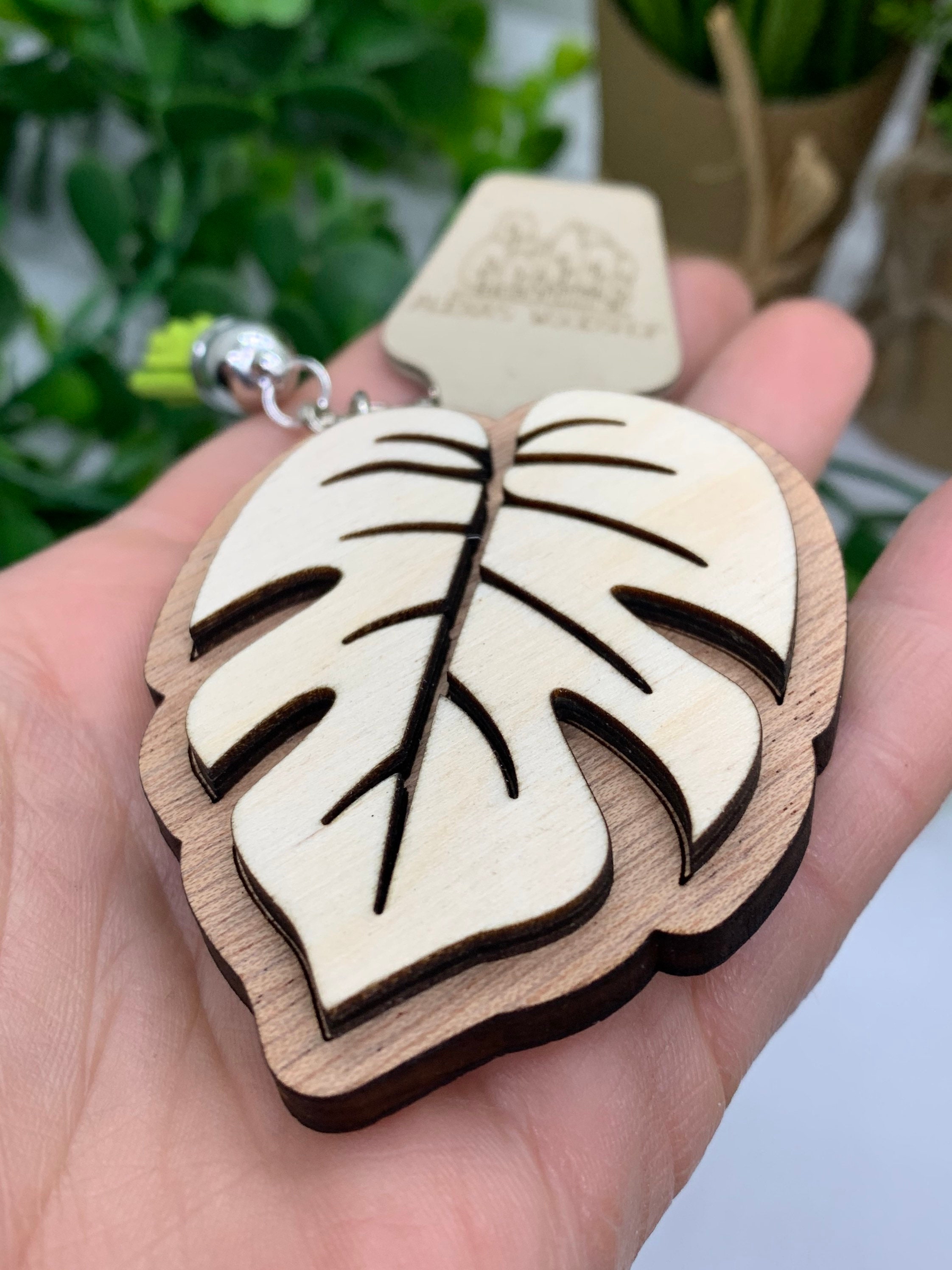 Keychain Tropical monstera wood handmade | Etsy