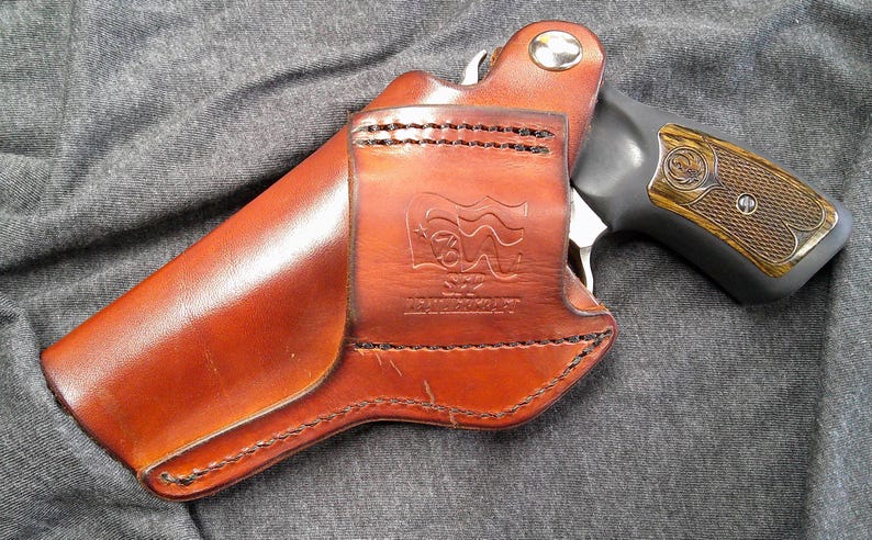 Cross Draw Holster, Ruger SP101, Taurus 605 Up To 3" Barrel Length, Right Hand Draw, Dark Brown, Fits 1.5" Belt immagine 3