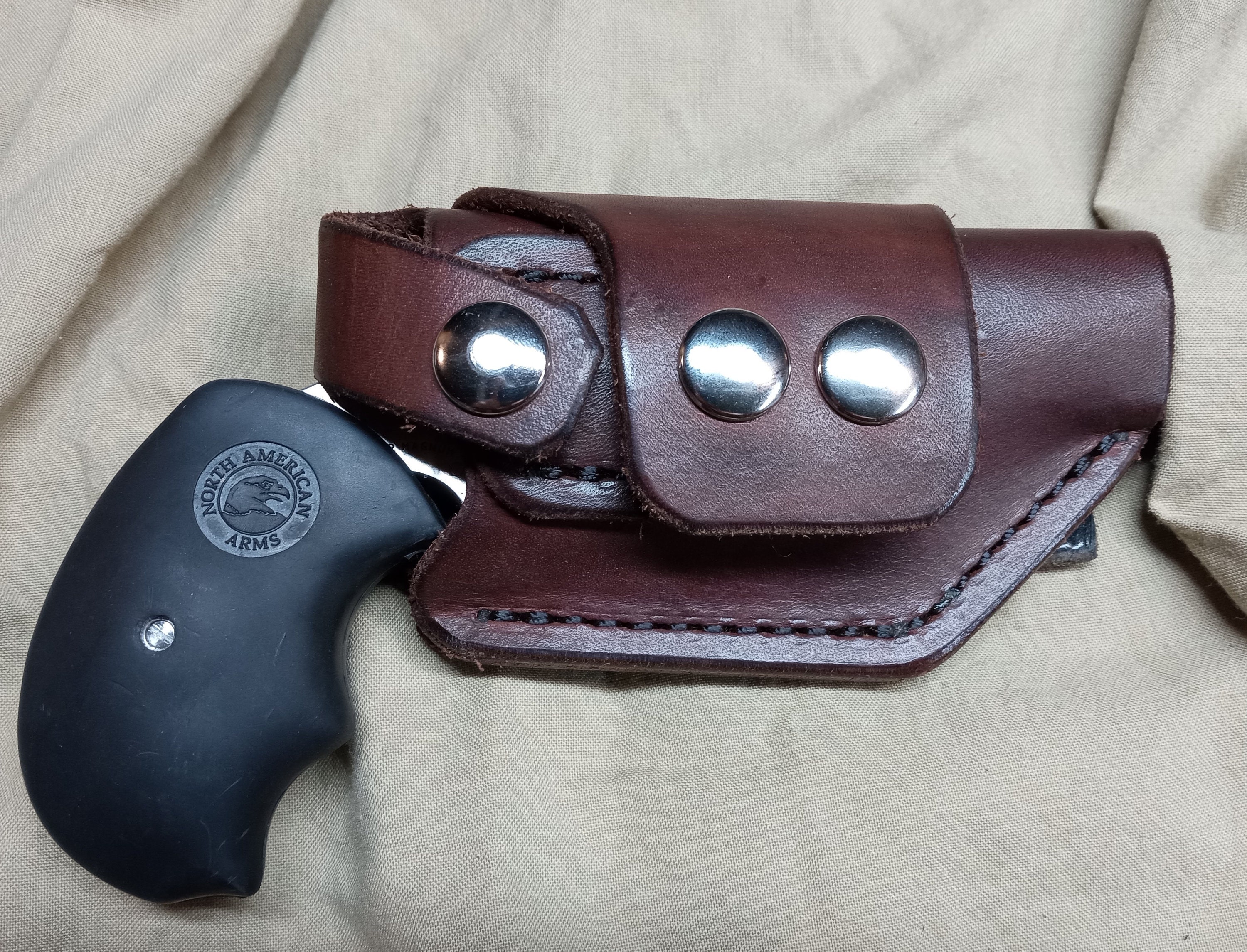 NAA Black Widow Crossdraw Driving Holster, Right Hand Draw, Dark