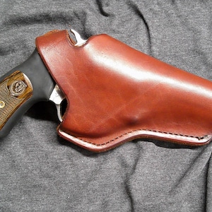 Cross Draw Holster, Ruger SP101, Taurus 605 Up To 3" Barrel Length, Right Hand Draw, Dark Brown, Fits 1.5" Belt immagine 1