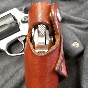 Cross Draw Holster, Ruger SP101, Taurus 605 Up To 3" Barrel Length, Right Hand Draw, Dark Brown, Fits 1.5" Belt immagine 4