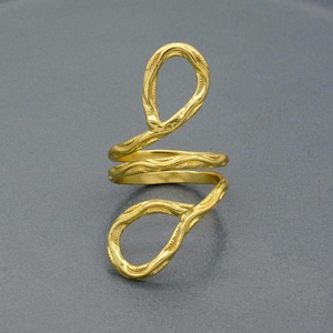 Handcrafted Adjustable Gold Spiral Ring, Unique Teardrop Wrap Design, Boho Statement Jewelry, Elegant Textured Gold Ring for Women, mom gift