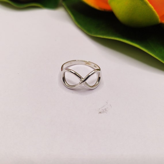 Infinity Love Knot Ring with Engraving Infinity Love Knot Ring with Engraving