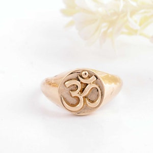 925 Sterling Silver Om Signet Ring, Om Symbol Ring, Spiritual Jewelry, Yoga Jewelry, Bohemian Jewelry, Om Signet Ring, Silver Om Ring gifts