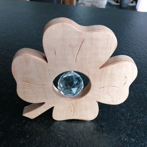 Suncatcher / sun catcher made of wood as a clover leaf. Type of wood and size selectable.