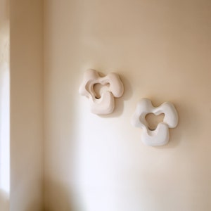 Form No_008 / Handmade Ceramic Wall Sconce / Sculptural Wall lamp / Wandlamp / Bedside lamp / Wandleuchte / Collectible Design image 2
