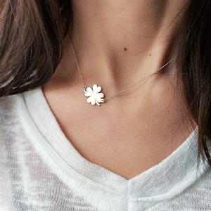 14K Gold Clover Necklace, Four Leaf Clover Gold Pendant, Dainty Gold Necklace, Luck Necklace, Mothers Day Gift For Her, Luck Necklace,